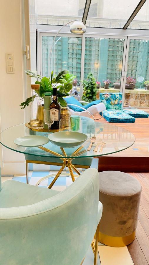 Villa Lepic, Luxury Flat In Montmartre With Private Terrasse-Appartement Entier Paris Luaran gambar